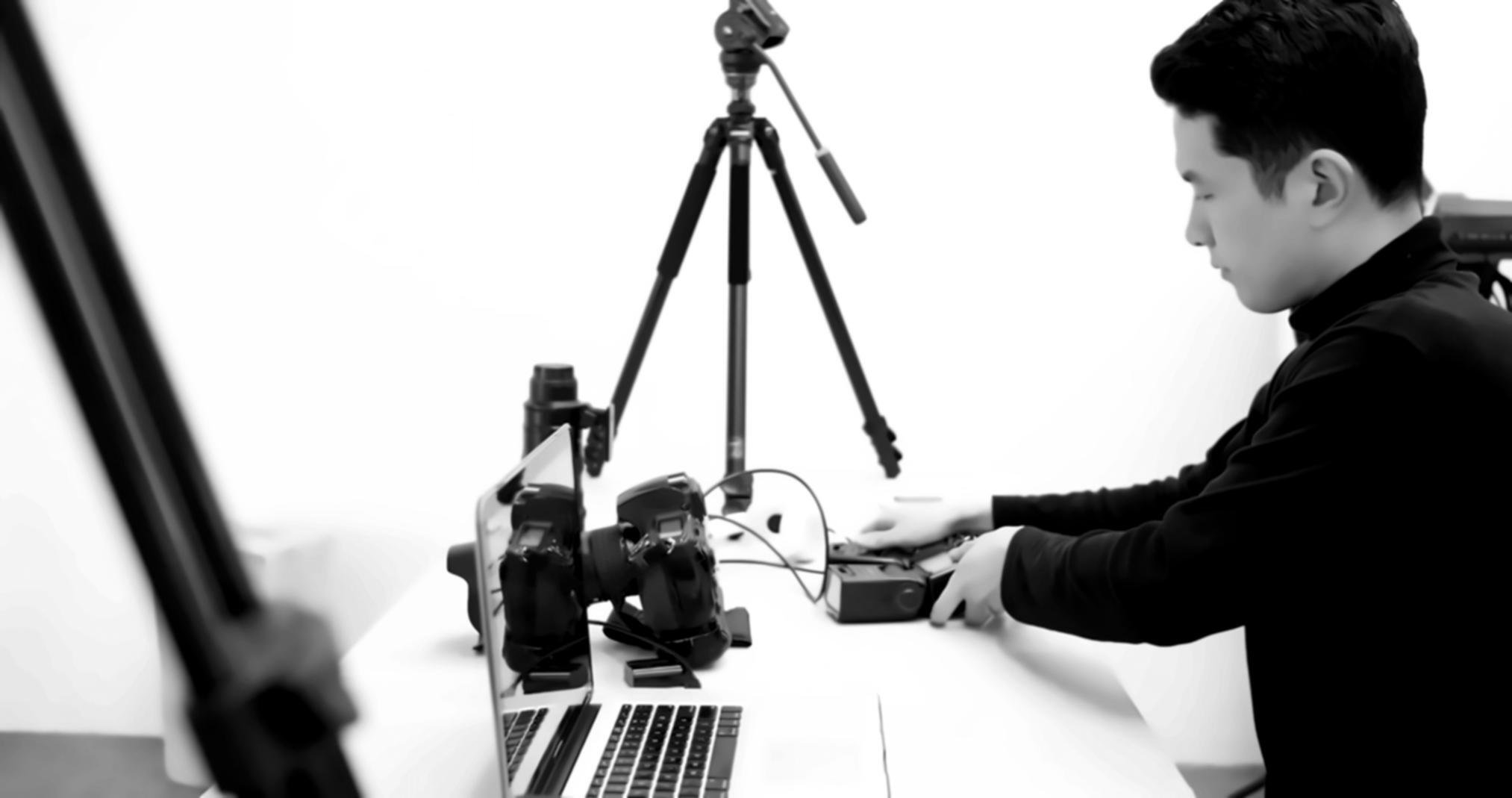 Mentex Hub editing workspace and studio setup